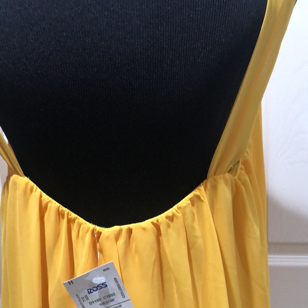 Yellow Top - Picture 5 of 8